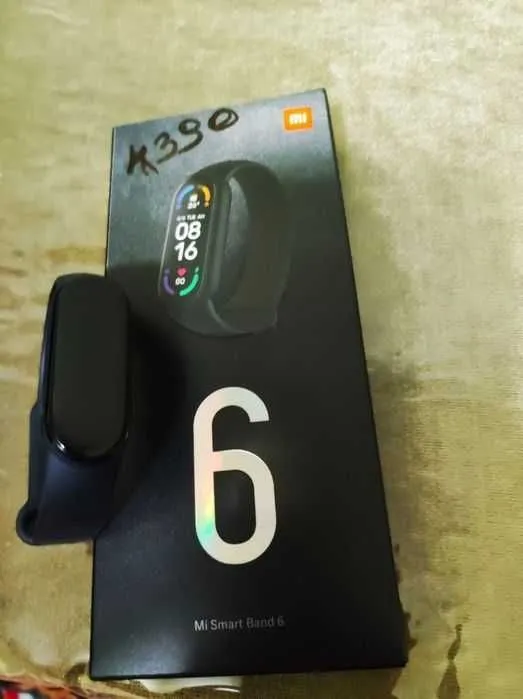 Mi band 6, фитнес браслет — фото 1 Mi band 6, фитнес браслет — фото 1