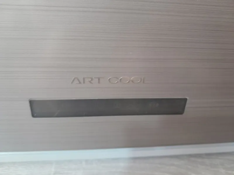 Konditsioner LG art cool18 made in korea sotiladi