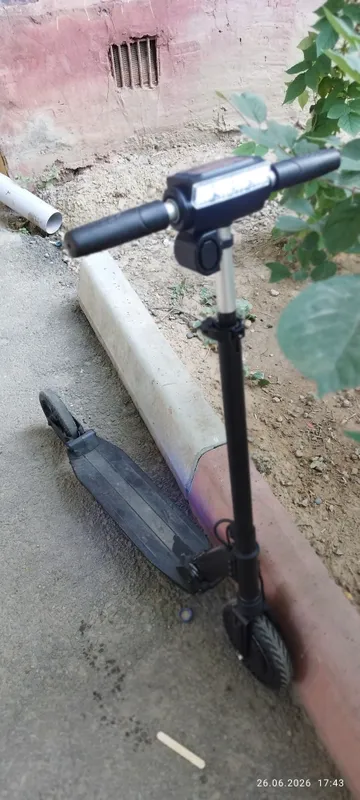 Продаю электро самокат cugo s3 1