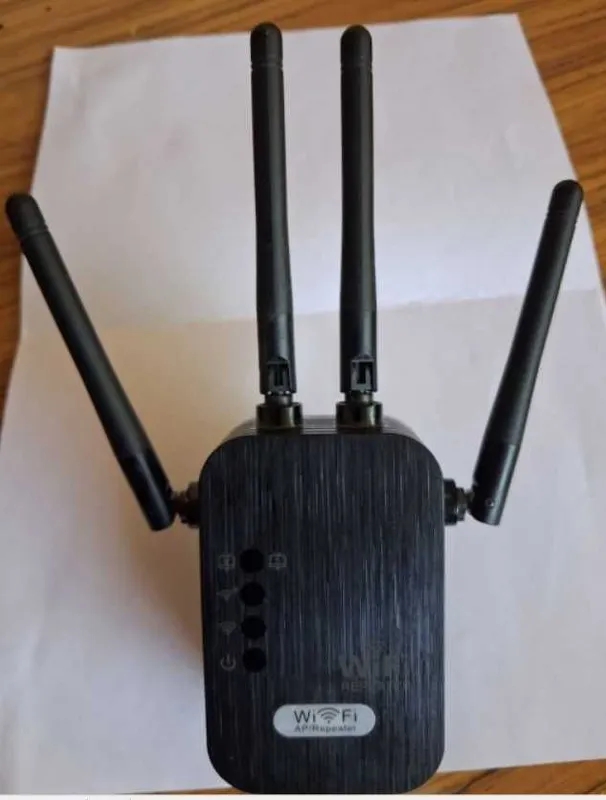 WiFi Репитер 300 Mbps 1