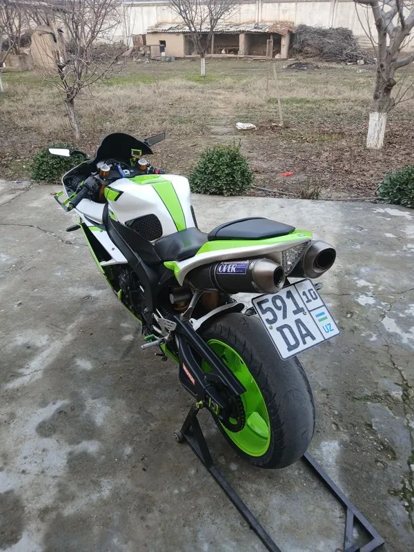 Yamaha R 1 2008 yil 2 Yamaha R 1 2008 yil 2