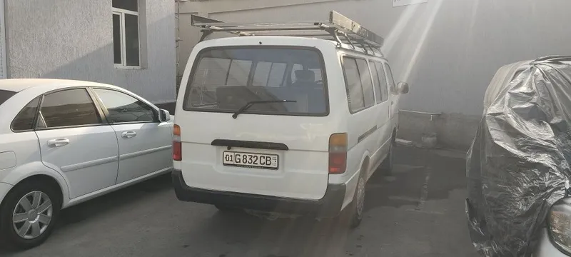 TOYOTA HIACE. 1993 йил.2 объем 2RZ бензин мотор. Карбюратор — фото 1