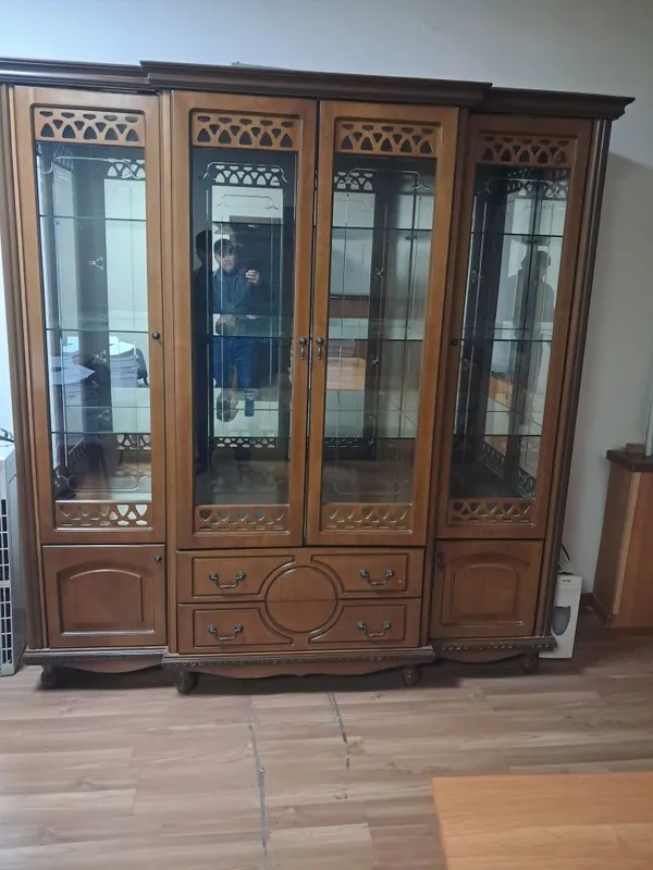 Ofisga mebellari 1