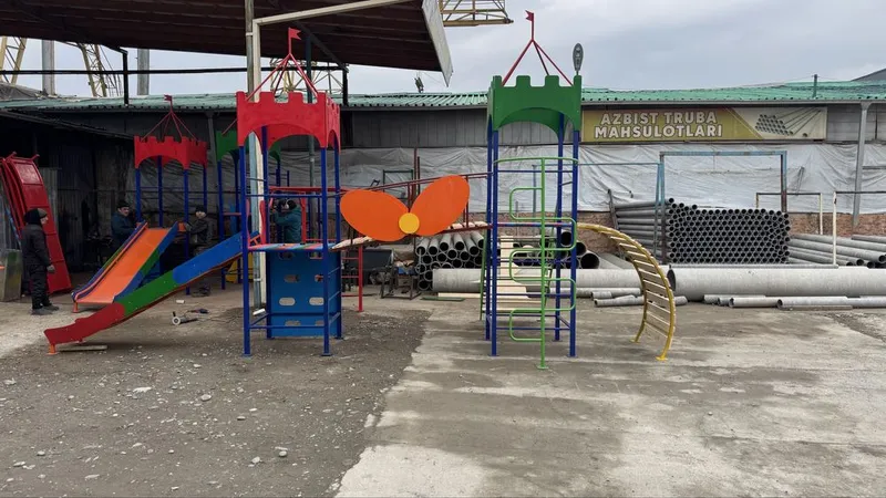 Десткие уличные качели и комлексы на заказ