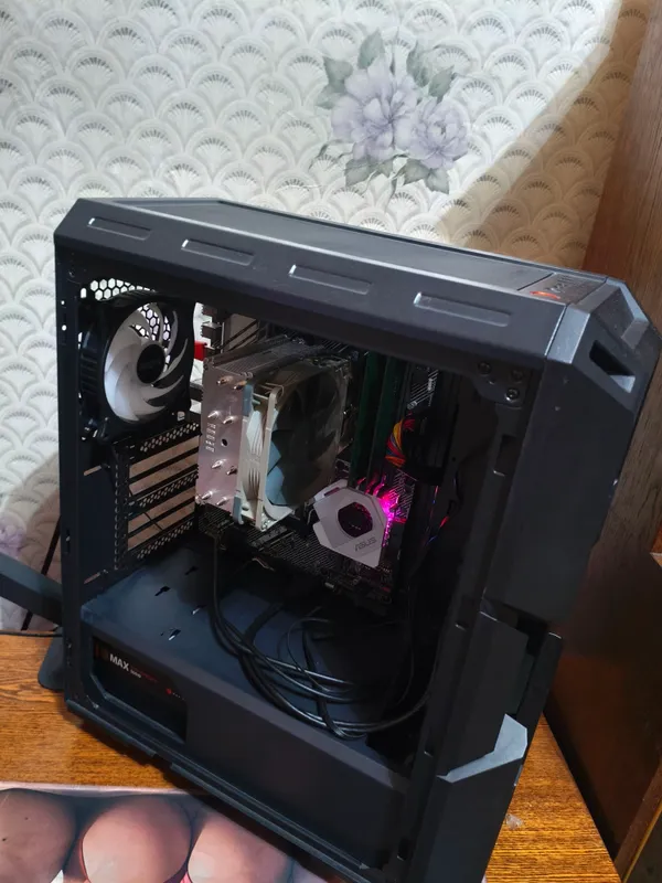 компьютерный кейс Cougar MX 440 редкий экземпляр 2