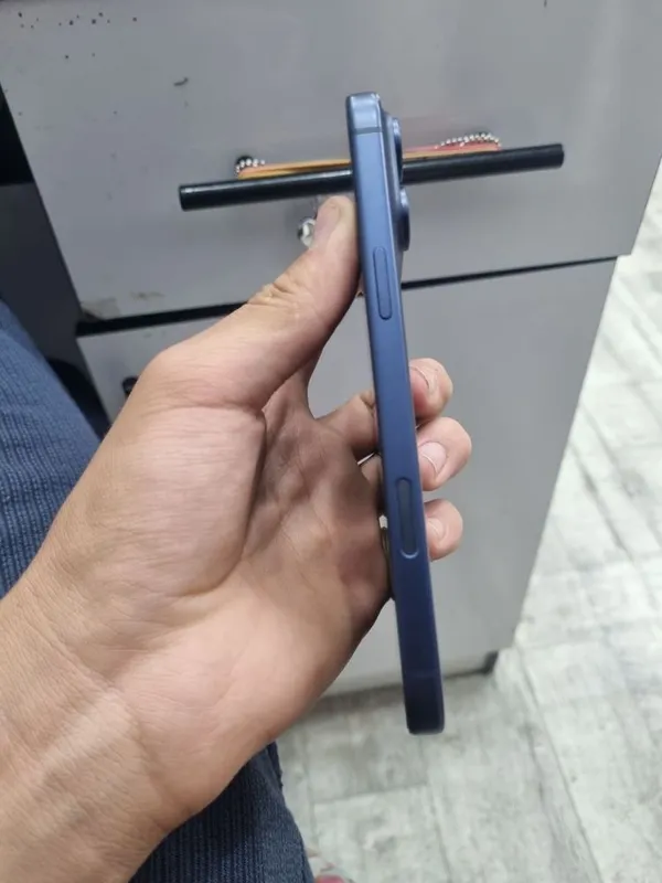 17 pro max imeika otmagan yana rasmda ayblari — фото 5