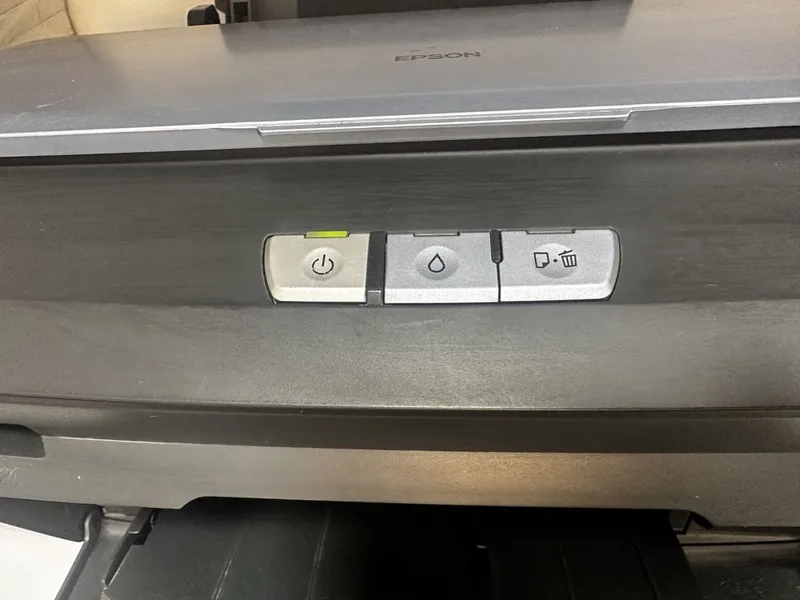 R 270 Epson в идеальном состоянии продается принтер 2
