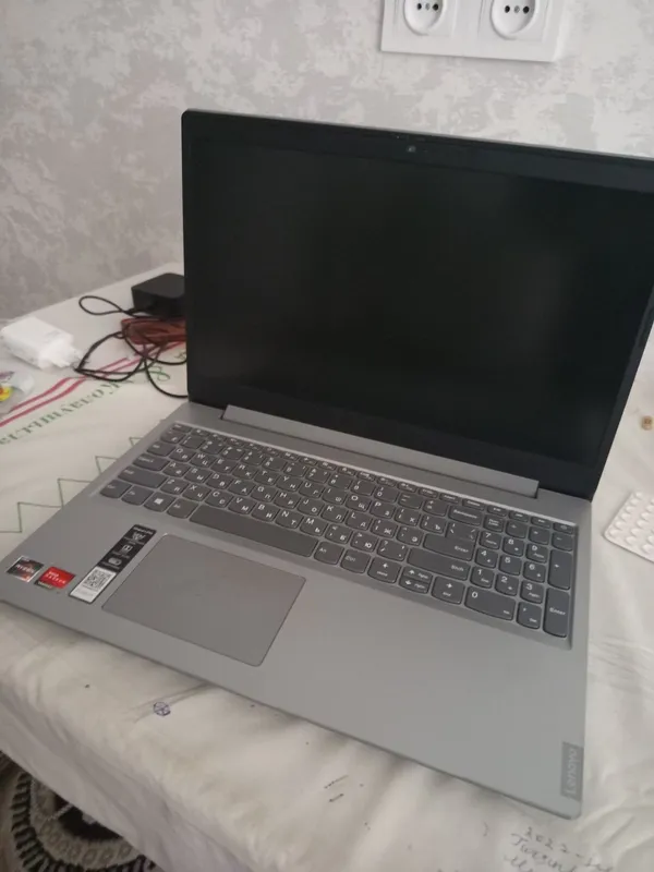 Lenovo notebook Ryzen 5