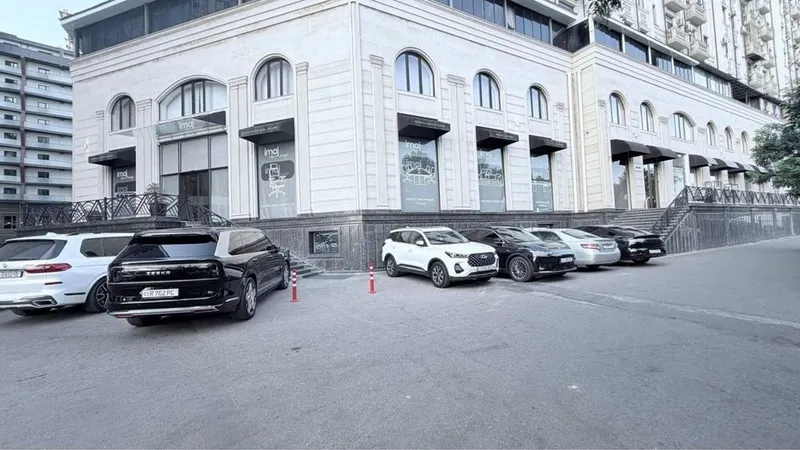 Аренда помещение Ор-р: Алайский 850м2 1 Аренда помещение Ор-р: Алайский 850м2 1