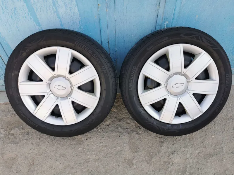 Автошины на дисках R15 195x55 б/у 2шт.
