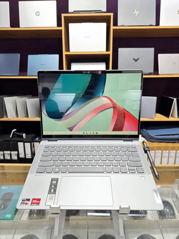 Lenovo IdeaPad Flex 5 14ABR8 1 Lenovo IdeaPad Flex 5 14ABR8 1