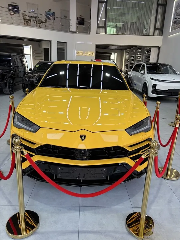 Lamborghini urus 1 Lamborghini urus 1