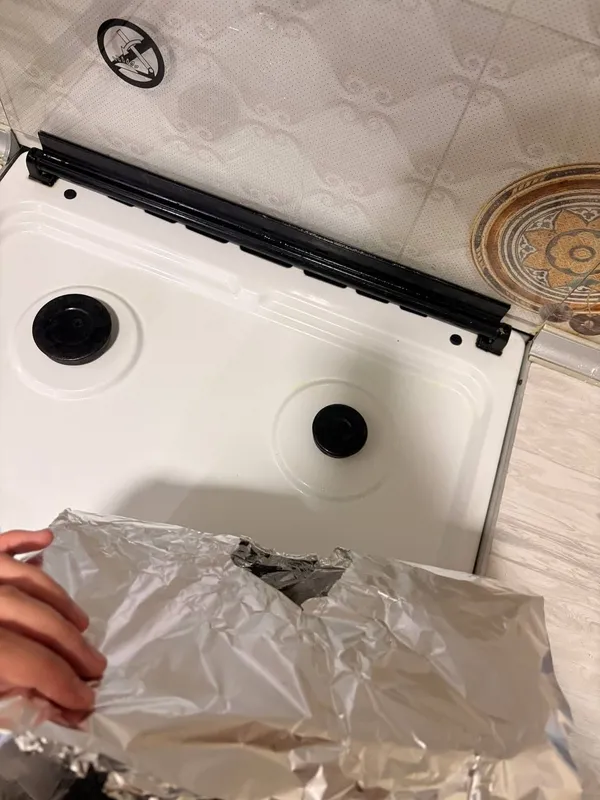 Продаётся газовая плита 60×60 Artel 3 Продаётся газовая плита 60×60 Artel 3