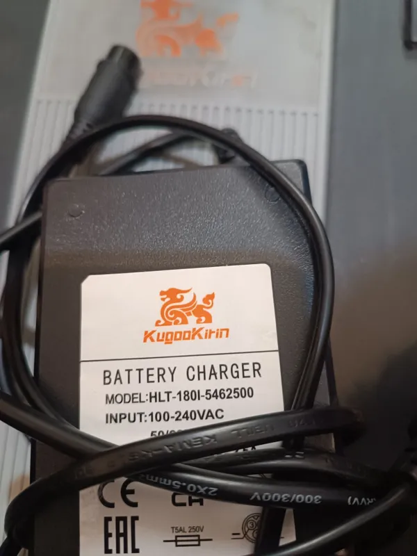 Продаю kugoo Kirin m4 pro 18ah в отличном состоянии. 8