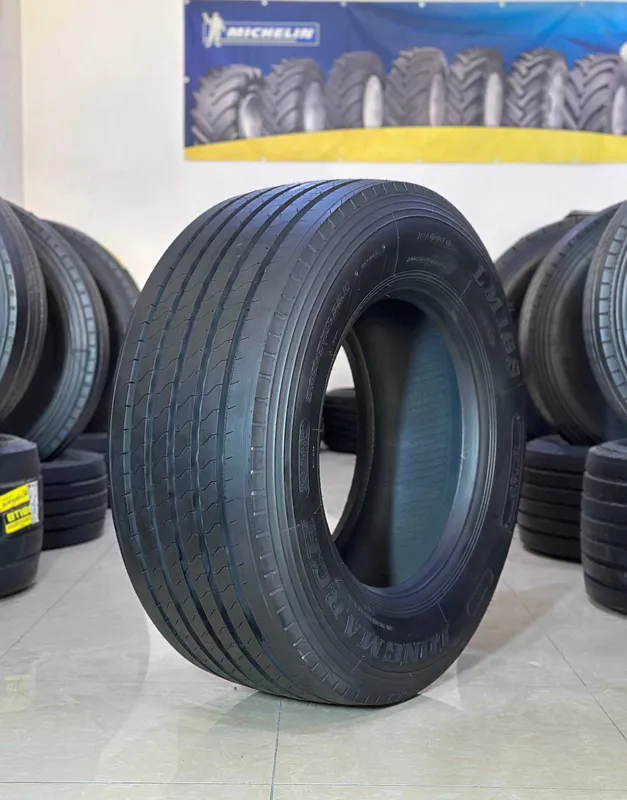 385/55 R22.5 грузовой шина — фото 1