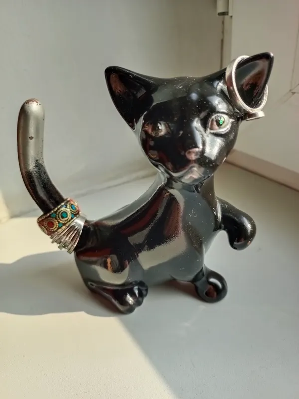 продам сувенир котик для колец
