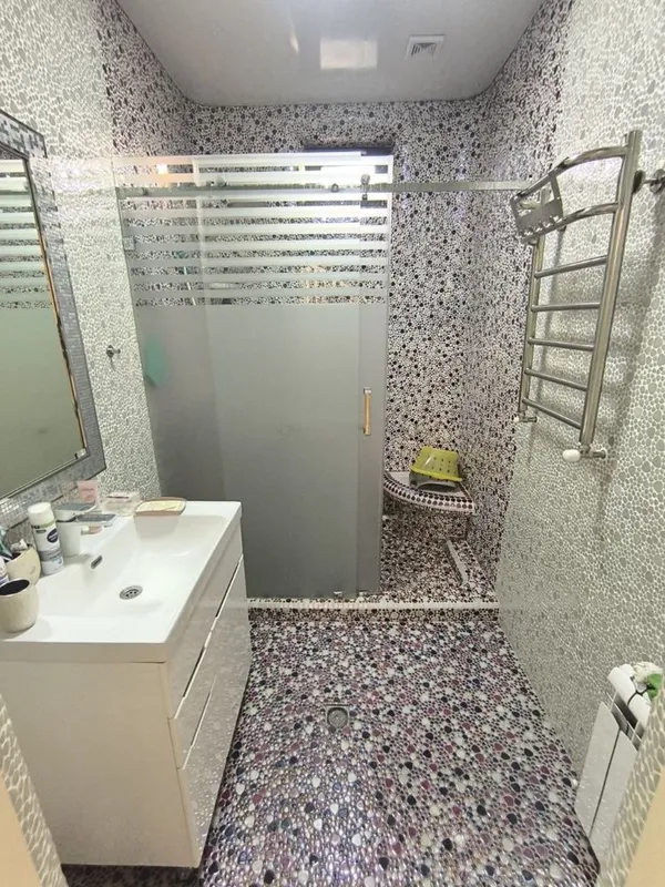 Продается дом 2.7 сотки ор-р Hightown, кабельный завод 7