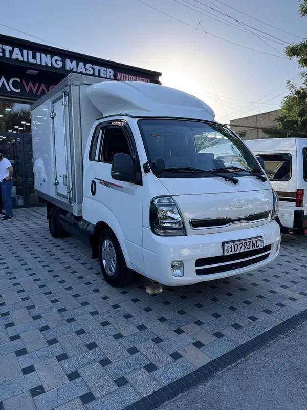 kia bongo sotiladi 1 kia bongo sotiladi 1