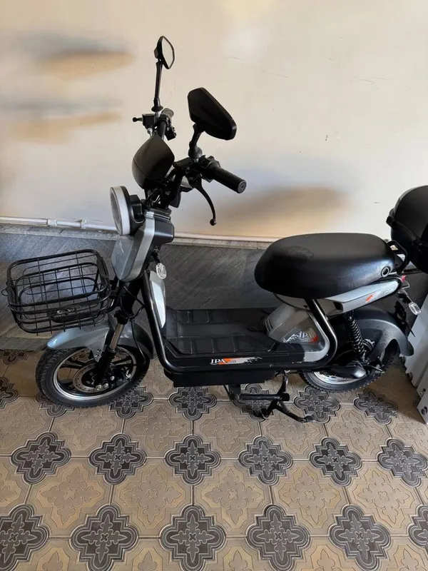 Skuter va kamera