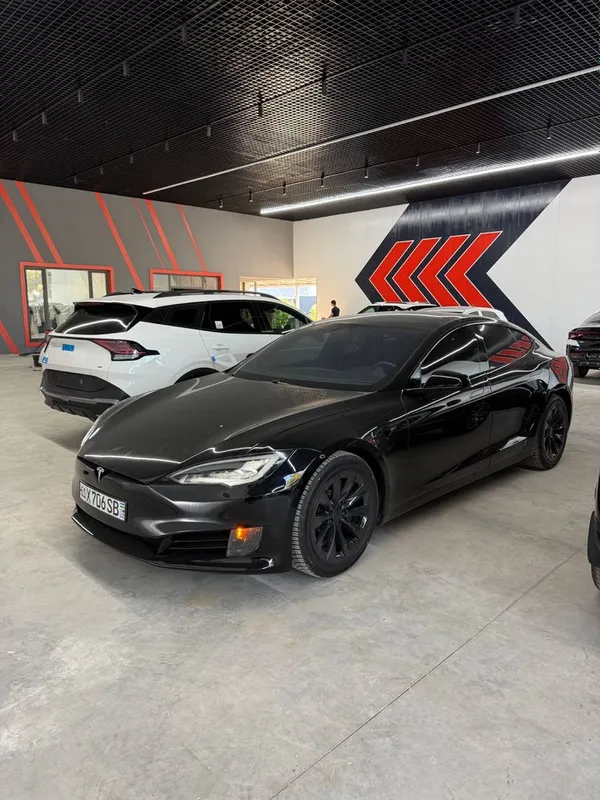 Tesla model s 75