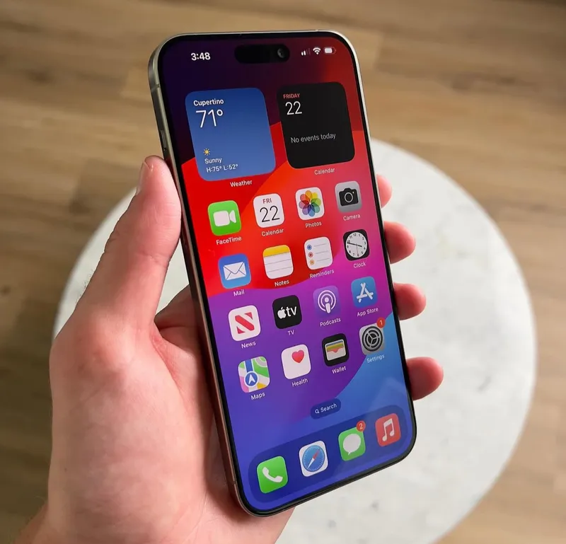 iPhone 15 Pro 256Gb Natural Titan Akk: 90% Radnoy — фото 1