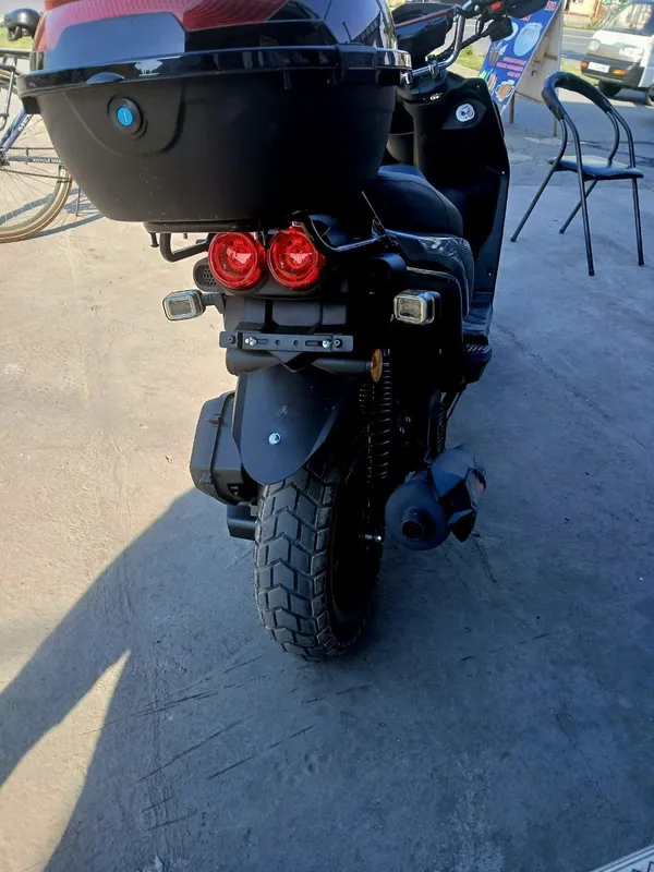 Tank Minion skuter 150cc — фото 1