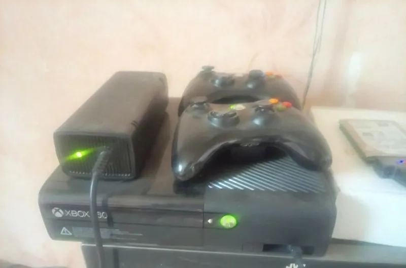 Xbox 360 прошитый с игрыми 7 Xbox 360 прошитый с игрыми 7
