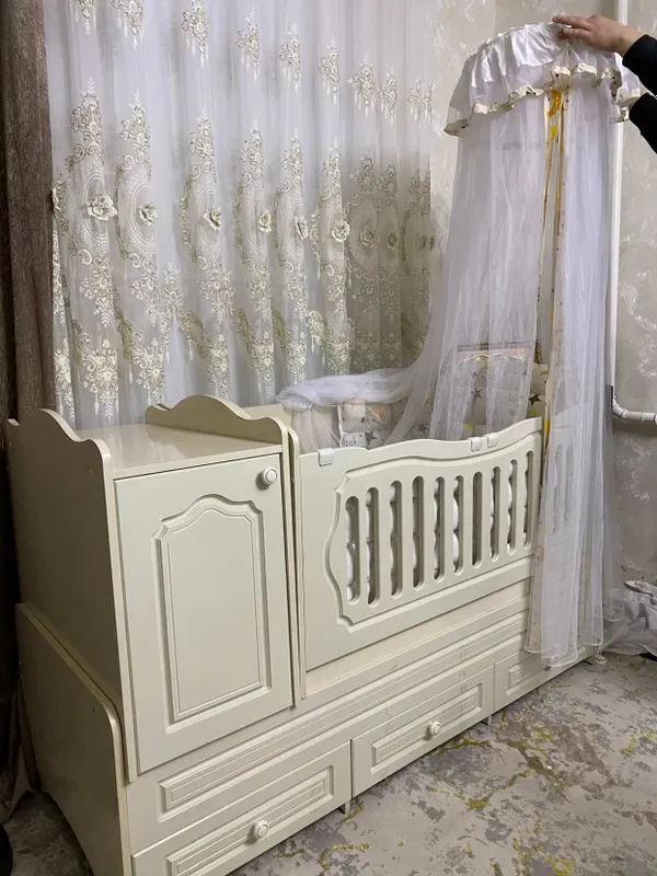 Detskiy krovat sotiladi sostoyaniyasi yaxshi 1