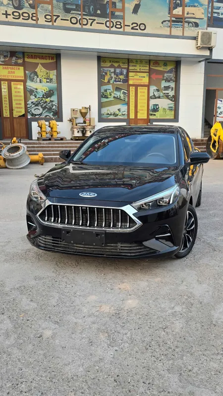 JAC J7 avtomobilini bonuslar bilan xarid qiling 4 JAC J7 avtomobilini bonuslar bilan xarid qiling 4