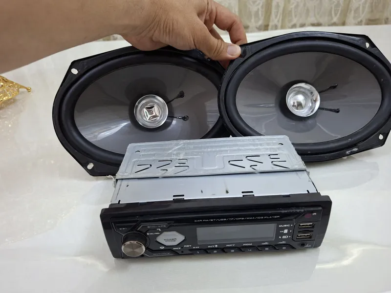 Damas mafon kalonkasi bilan