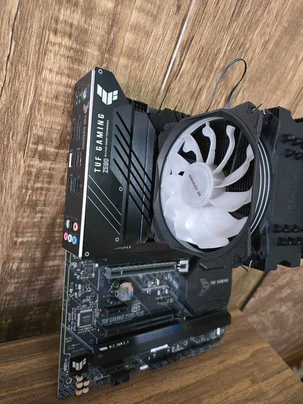 Asus Tuf Gaming Z590-PLUS/i5 11400f/2E Gaming Cooler 1