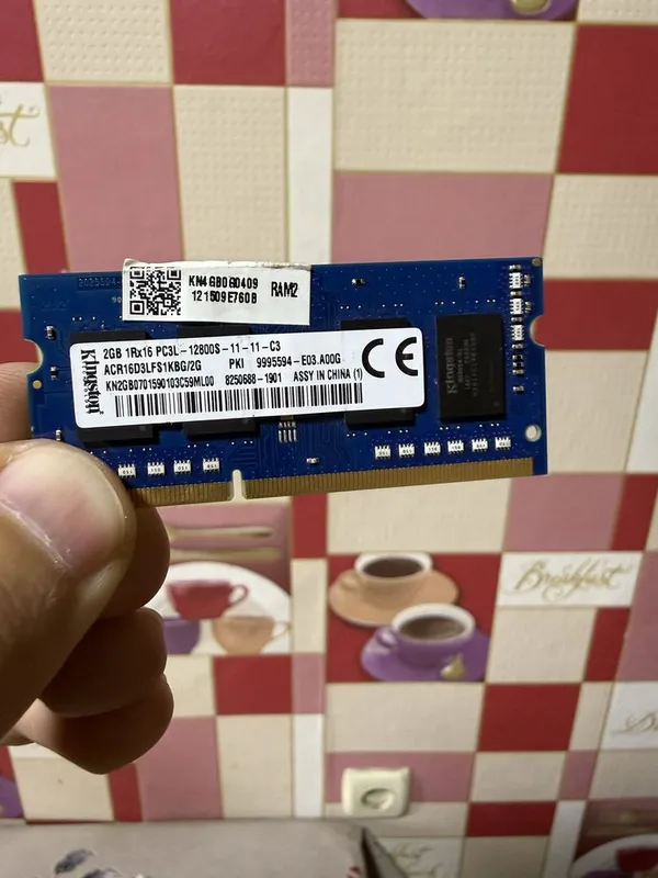 DDR3 / Kingston 2 GB lik operativ xotira sotiladi