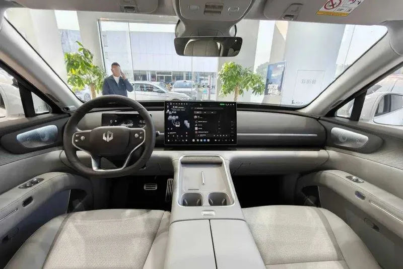 Leapmotor D19 Naxt va Halol nasiya savdo — фото 1