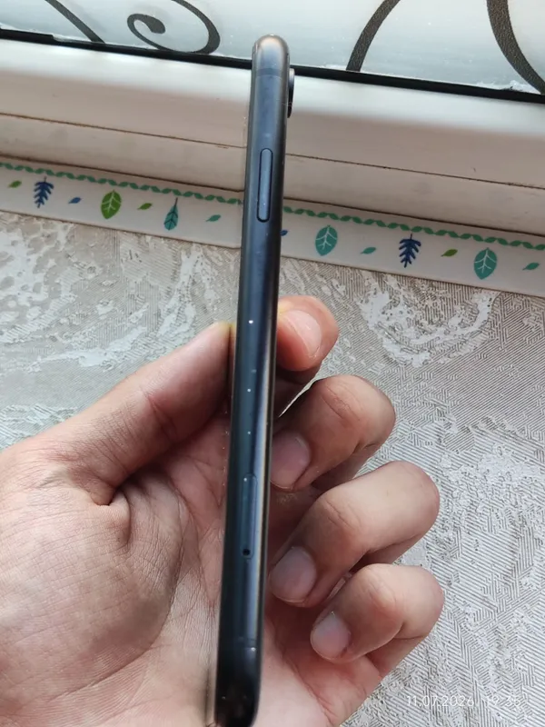 Iphone XR black 64 gb 5 Iphone XR black 64 gb 5