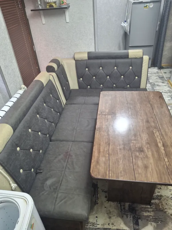 Продаётся мягкая мебель для кухни 2
