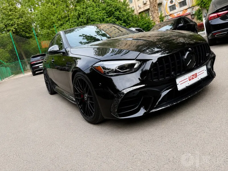 Mercedes c63 s Perfomance срочно 2 Mercedes c63 s Perfomance срочно 2