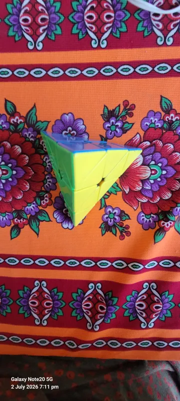 треугольный cubic 1