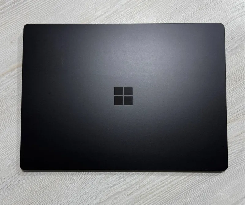 Surface Laptop 5 Black Core I7-1260U/16GB/256GB 2 Surface Laptop 5 Black Core I7-1260U/16GB/256GB 2
