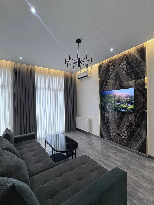 2-комнатная квартира с евроремонтом в ЖК Tiara Residence 1 2-комнатная квартира с евроремонтом в ЖК Tiara Residence 1