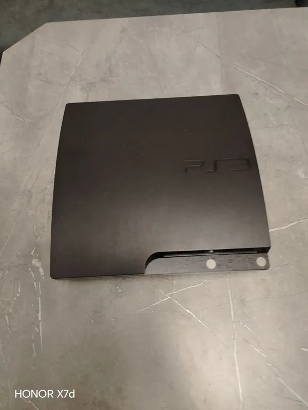 Ps 3 slim uyda o'ynalgan 1 Ps 3 slim uyda o'ynalgan 1