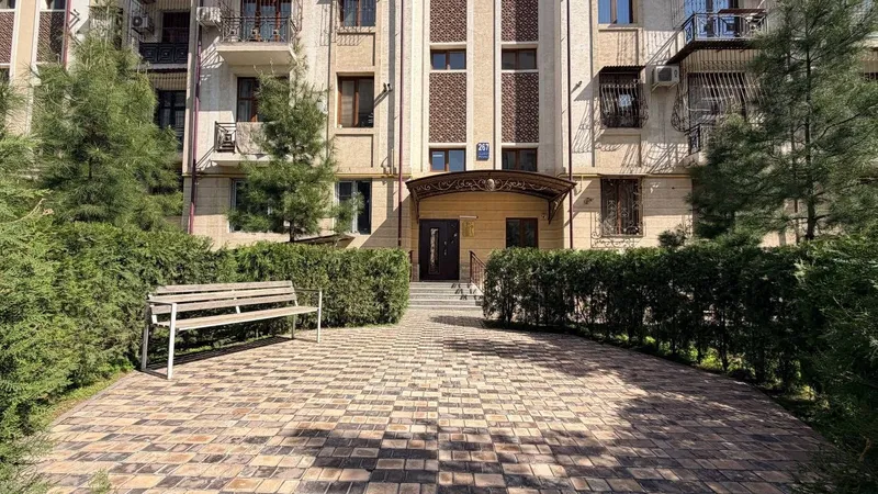 Продаётся 4-комнатная квартира в ЖК «Real House» с ремонтом