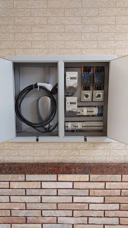 Электрик услуга и вызов 24/7 Kelishilgan narxlarda Elektrik xizmati 24 5 Электрик услуга и вызов 24/7 Kelishilgan narxlarda Elektrik xizmati 24 5