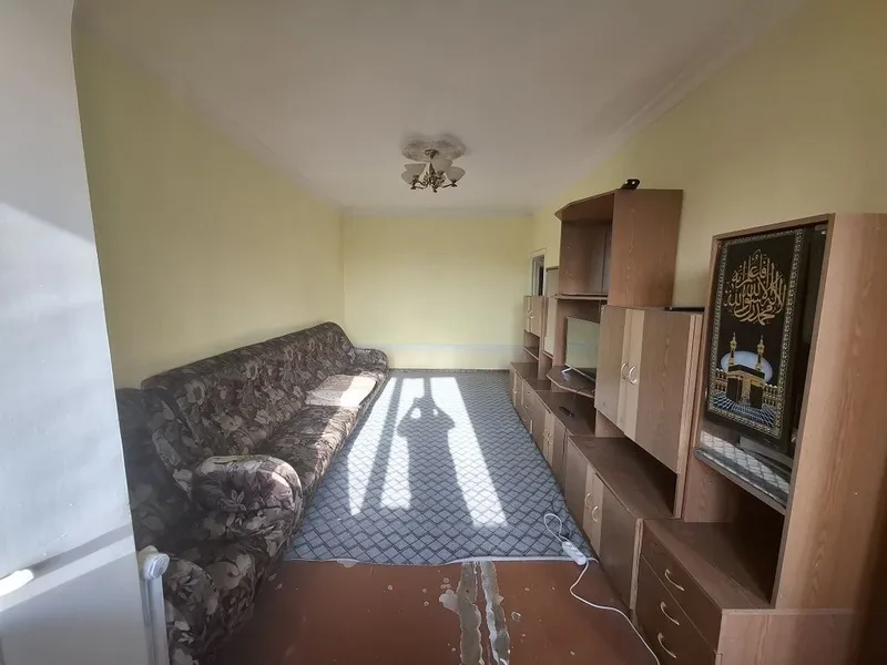 Arenda kvartira Yashnabod tumani Kadishva bozor oldida 2xona 3etaj 2