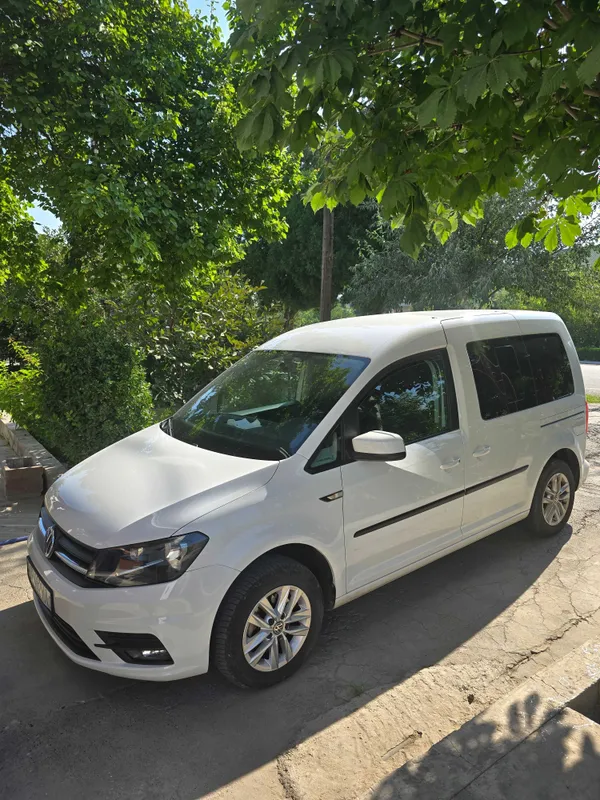 Volkswagen Caddy Trendline 2021 2 Volkswagen Caddy Trendline 2021 2