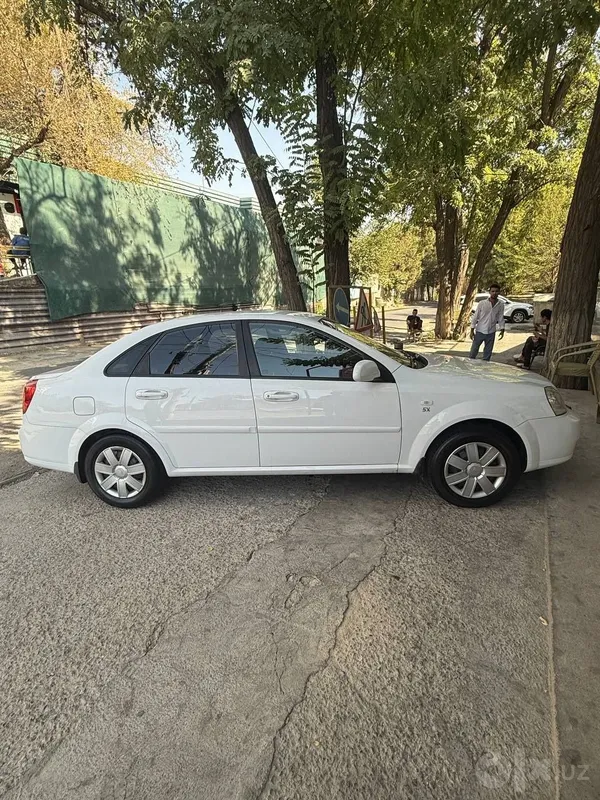 Lacetti 1.8 2010 yil 296000 probeg. benzinda yurgan. Kraska et betida 2 Lacetti 1.8 2010 yil 296000 probeg. benzinda yurgan. Kraska et betida 2