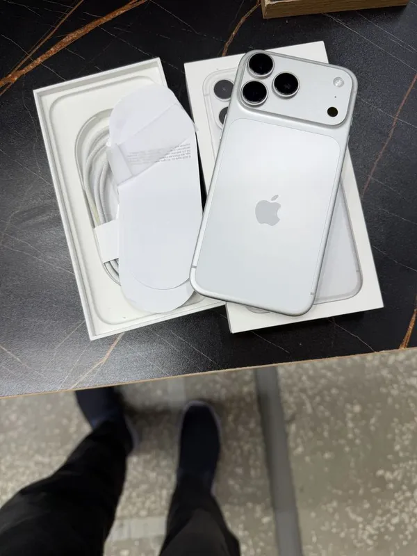 Iphone 17 pro max silver 256 tali ZA/A