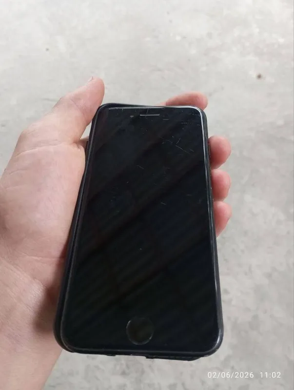 Iphone 7 bor 32 talik 75 yomks edial 3 Iphone 7 bor 32 talik 75 yomks edial 3