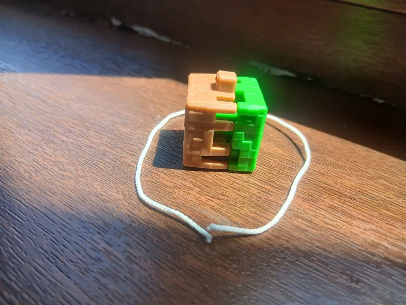 Продаём фигурку Minecraft 3 Продаём фигурку Minecraft 3