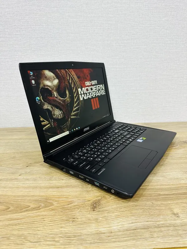 MSI Core i7-8 Ядерный Мощный, Игровой ноутбук для Игр и Программ 3