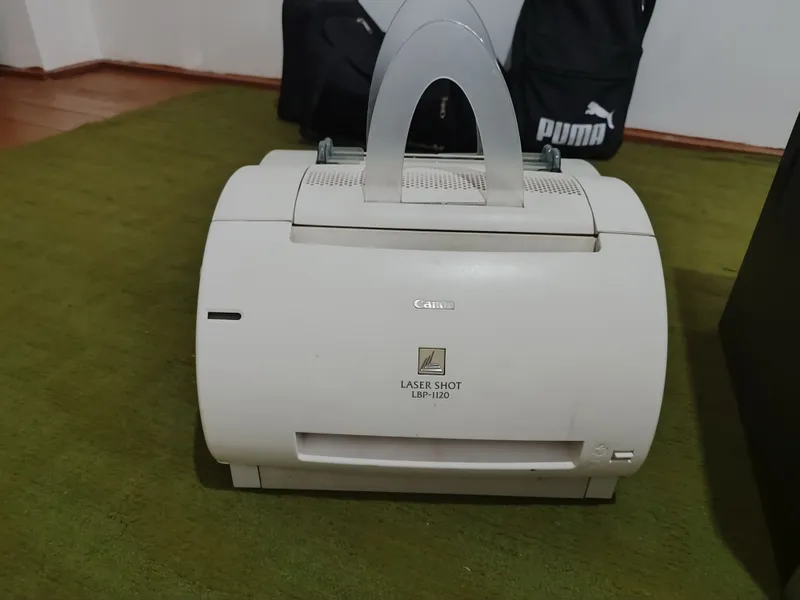 Kampyuter aksesuarlari sotiladi 6